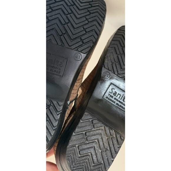 Sanita Brown Suede Clogs Size 41 EU 10 US Slip On Comfort Danish Made - Picture 2 of 6